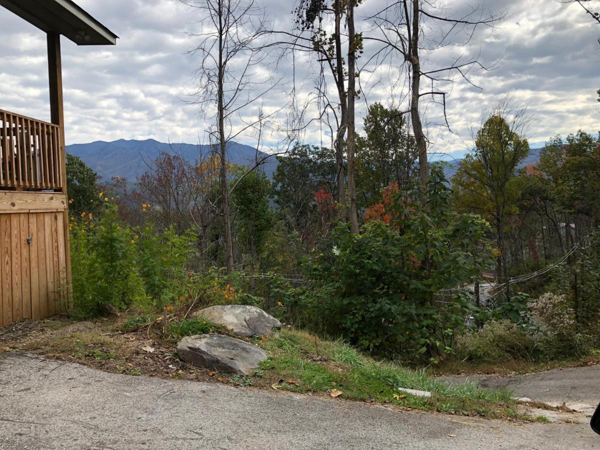Love Nest Chalet Βίλα Gatlinburg Εξωτερικό φωτογραφία