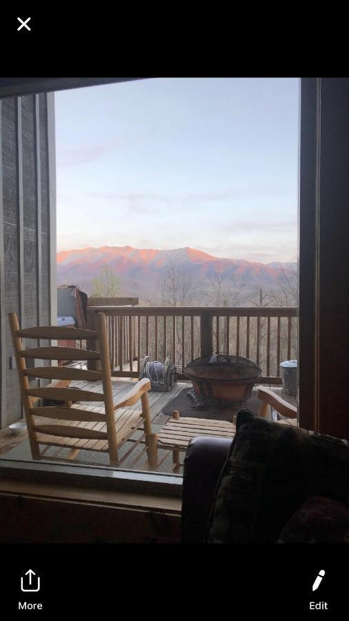 Love Nest Chalet Βίλα Gatlinburg Εξωτερικό φωτογραφία